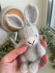 Mini bunny toy for a newborn photo shoot, Newborn bunny props, Bunny ears bonnet