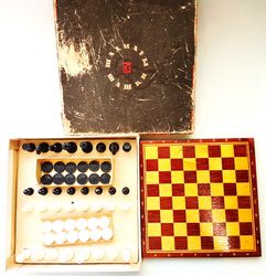Vintage board game set Chess & Checkers SURPRISED in original box USSR 1980s