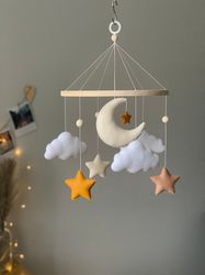 Baby mobile clouds and stars, neutral baby mobile moon, nursery decor in natural shades, baby crib mobile with stars