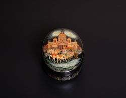 Carriage on St. Isaac's Square St Petersburg lacquer box Russian decorative art