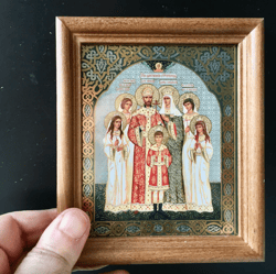 Royal Martyrs Romanov Family Orthodox icon | Icon Gold Foiled in Wooden  frame with Glass | Size: 6" x 5" |