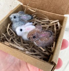 Micro bunny figurine Needle felted miniature rabbit replica for dollhouse Realistic wool hare ornament Fairy garden