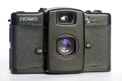 LOMO LC-A LK-A scale-focus 35mm film camera lens Minitar-1 2.8/32 lomography