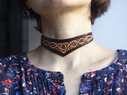 Brown necklace for pagan clothing, Leather fairycore choker for women, Goblincore mystery necklace, Cottagecore jewerly