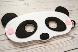 Panda mask from felt