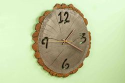 Natural Wood Clock, Tree Slice Clock, Wood Slice Art, decorative wall clock, log slices, little man acorn