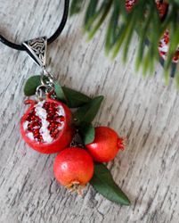 Pendant with pomegranate