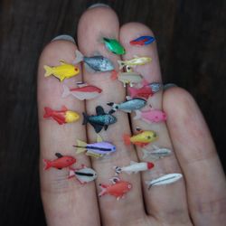Set of miniature Tetra fish 20 pcs, tiny fish for diorama, resin art or dollhouse aquarium
