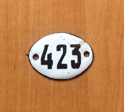 White black apartment door number sign 423 Soviet enamel metal small vintage address plate