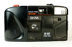 Skina SK-102 35mm focus free point&shoot compact film camera