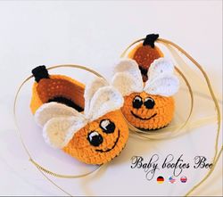 Baby ballerinas Bee. Crochet pattern