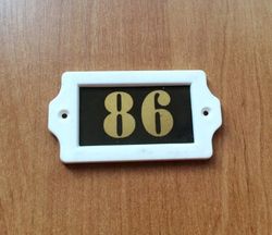 86 number sign plastic vintage apartment address plate