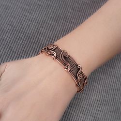 unique wire wrapped copper bracelet for woman, antique style 7thanniversary gift idea for wife, artisan copper jewelry