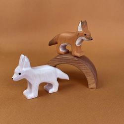 Wooden fennec fox figurines (white and red) - Wooden toys - Wooden animal figurines - Fennec Fox toy - Baby gift