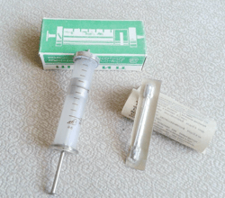 Soviet medical syringe 20 ml - multiple use hypodermic needle vintage