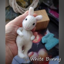 White bunny knitting pattern, toy knitting pattern, amigurumi pattern, knitting DIY, knitting tutorial, how to knit