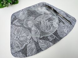 Flower placemats set of 8, 6, 4, 2, gray placemats for round table, placemat water-repellent coating, wedge placemat set