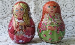 Russian Roly-Poly music dolls hand painted - Nevalyshka tinkling wobble doll ding dong