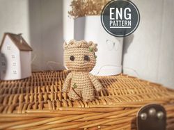 Amigurumi Groot Crochet pattern. Miniature Groot toy pattern.