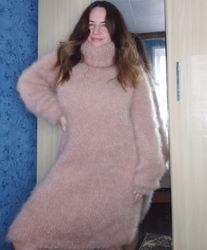 Fuzzy mohair sweater turtleneck women's pink