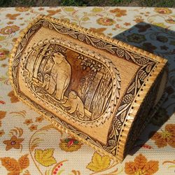 Bread box from birch bark "Bear with cubs"