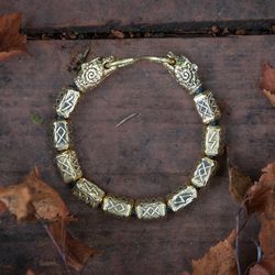 Bear head bracelet with runes