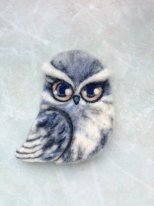 Needle felted snowy owl pin for women Handmade wool bird brooch for girl Cute owl jewelry