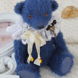 Teddy bear Oscar