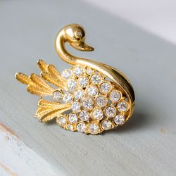 Vintage gold tone swan brooch Rhinestone swan bird pin Coro Pegasus