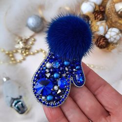 Brooch mitten, a set of brooches, Mittens, a hairpin in the form of a mitten, Swarovski crystals, Italian sequins