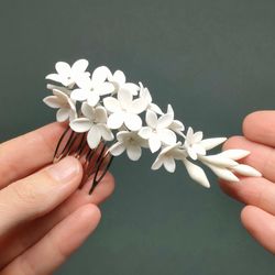 Bridal flower hair comb Floral hair comb for wedding with white flowers Bridal hair piece