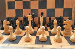 Brutal big (11.5 cm king) old Russian chessmen set - Oredezh Rude Soviet large chess pieces vintage