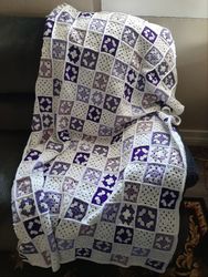 Granny Square Crochet Blanket, Daisy Crochet Blanket