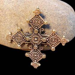 Ukraine brass cross pendant,Vintage Brass Cross charm,Die Struck Brass Cross Pendant,Cross Drop,Rustic Brass Cross charm