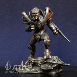 Protoss Zealot from StarCraft metal miniature figure