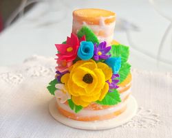 Dolls House Miniature food at 1:12 Scale, dollhouse naked three tiers cake with flowers