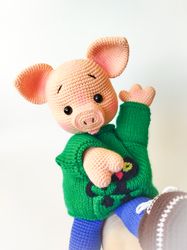 Puppet theater. Glove toy piglet. Doll glove animal on hand puppet. Crocheted piglet doll. Crochet piggy toy puppet.