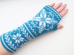 Merino wool finger-less gloves women hand knitted winter finger-less mittens with Norwegian stars Christmas gift for Her