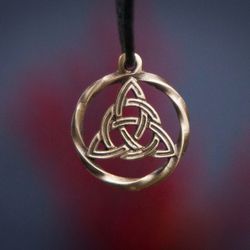 Triquetra pendant on leather cord. Viking handcrafted necklace. Trinity celtic sacred sign. Pagan authentic jewelry.