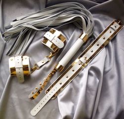 genuine leather set with flogger, handcuffs and collar, bdsm flogger, leather flogger, genuine leather flogger, bdsm set