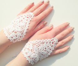 Bridal Lace Mitts Crochet White Fingerless Gloves Victorian Wedding Gloves Women's Vintage Summer Gloves Gift for Her