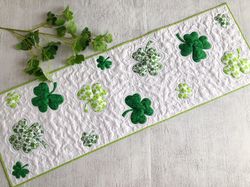 Saint Patricks Day quilted table runner, Green shamrock bed topper, Holiday clover leaves tablecloth, Spring placemat