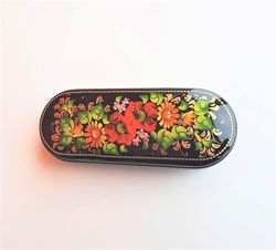 Red poppies floral Russiag glasses case hand-pianted - Hard womens eyglass case folk art