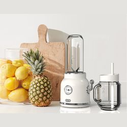 Household mini portable fruit juice extractor