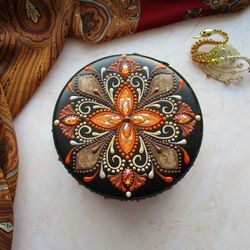 Hand painted travel jewelry organizer, Small jewelry box, Round travel jewelry case zip, Travel accessories for women