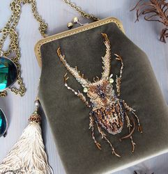 Golden Stage Beetle Beads Embroidery Velvet Crossbody Mini Bag