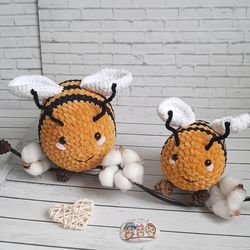 Plush bee,bee plush,Plush bee toy Crochet,funny bee,chubby bee plush toy,bumblebee gifts, bee lovers gift,bee crochet