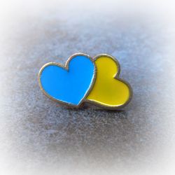 Handmade enamel brass pin ukrainian hearts,yellow blue hearts pin,ukraine flag colors pin,ukrainian gift,two hearts pin