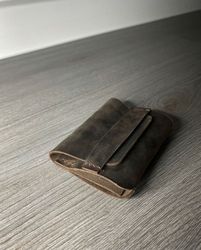 Leather cardholder