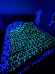 Blanket throws Fleece blanket Cozy blanket "Trippy forest" Sacred geometry print Home coverlet Blacklight active